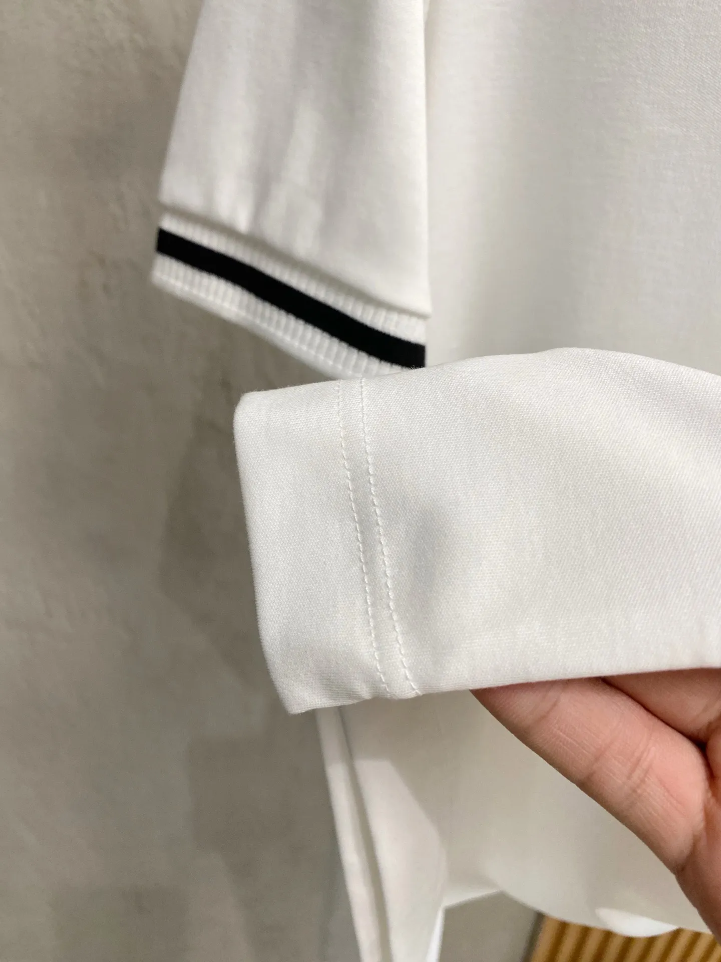 , BC highly recommended! Spring and summer new products are on sale at the counter. Fashionable Premium Men's Polo - Logo on the chest, personalized and fashionable/Imported top-notch high-density mercerized pearls, extremely skin-friendly and comfortable. It feels very delicate, has a good texture, is cool and breathable, and is a very good overall product. It can be worn alone without any problem. Size M-3Xl